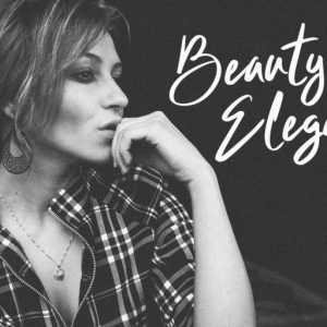 Clattering Brush Typeface