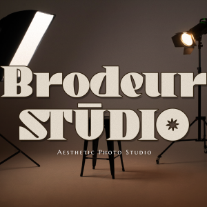 Warlock Display Vintage