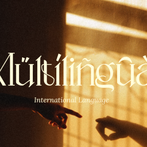 Rosalina Stylish Serif